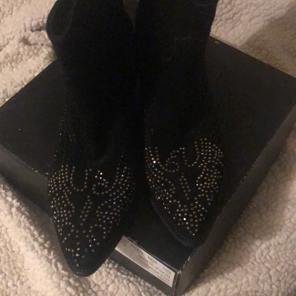 Reba Dillinger Black Suede Boot 10M